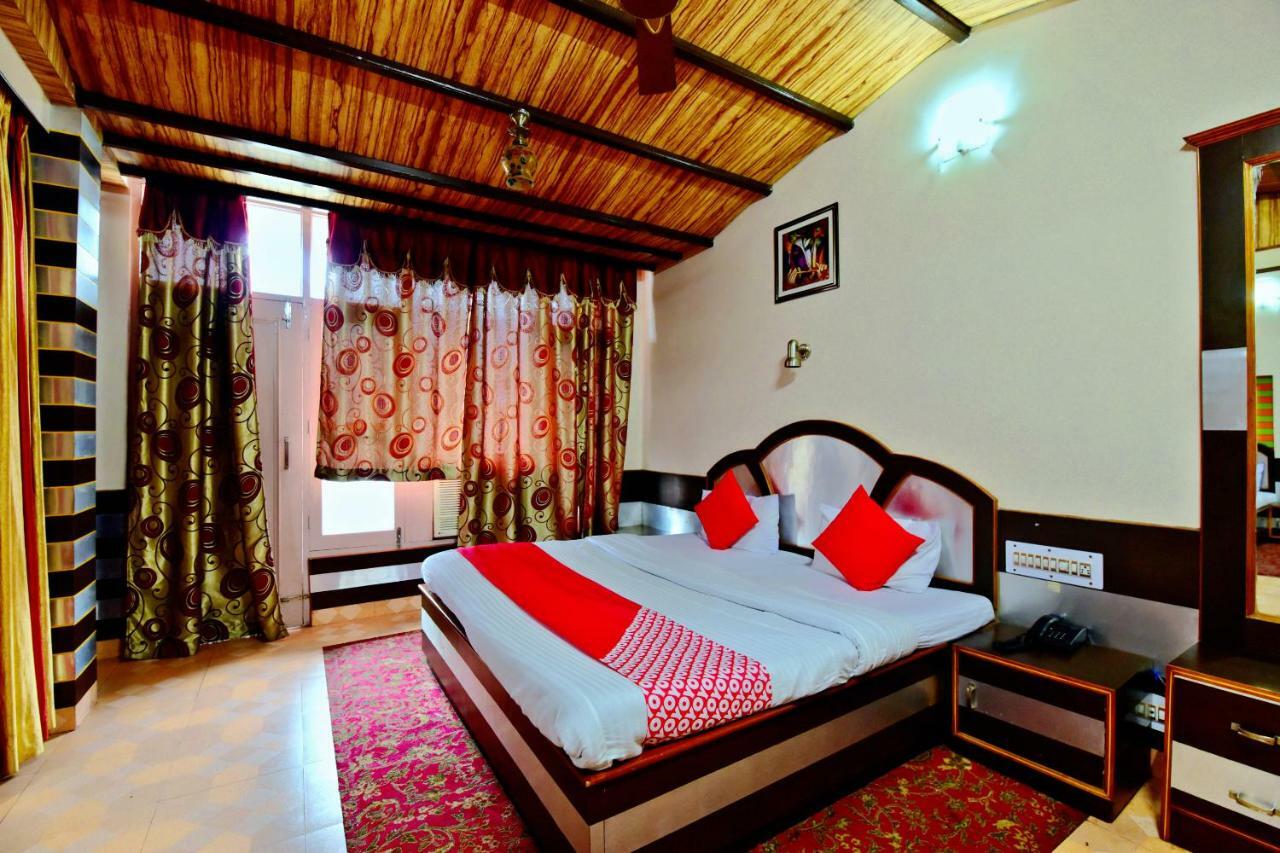 Oyo 26909 Hotel Paras Mandi Exterior photo