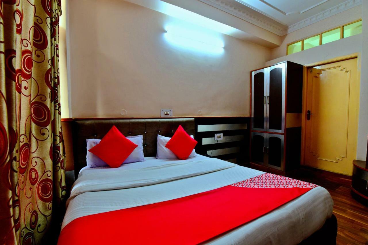 Oyo 26909 Hotel Paras Mandi Exterior photo